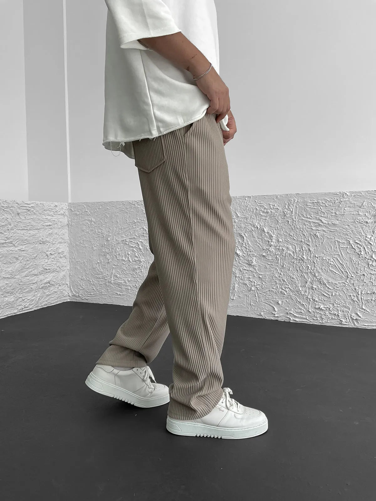 Sandro™ Loose Fit Housut – Mukavuutta ja Tyyliä